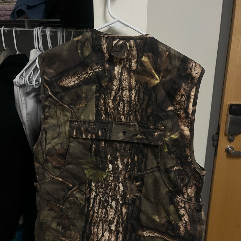 camo vest